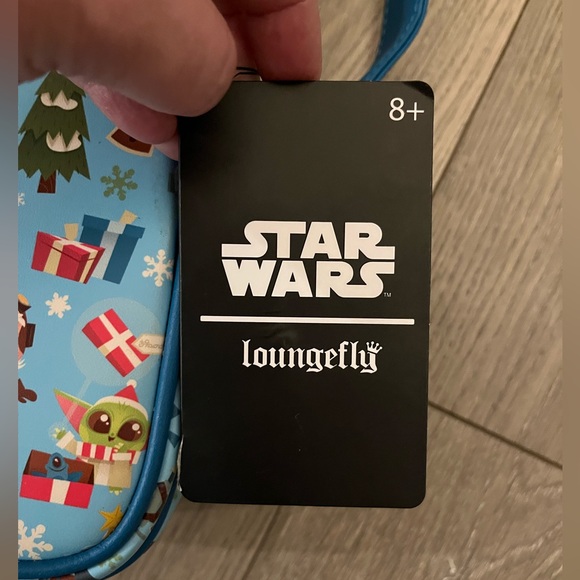 NWT Loungefly Star Wars The Mandalorian Chibi Holiday Faux Leather Crossbody Bag - Picture 6 of 12